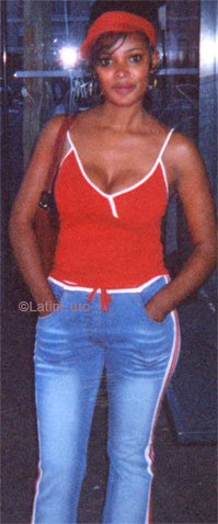 Date this foxy France girl Nathalie from  N3035