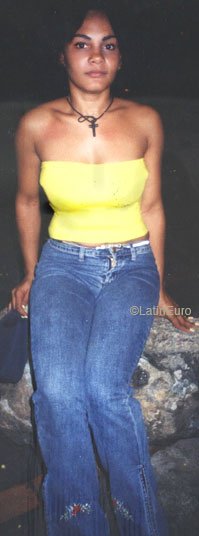 Date this athletic Any Country girl Claritza from  N3097