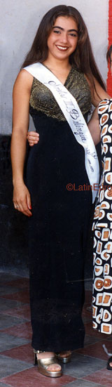 Date this nice looking Honduras girl Bivan from Tegucigalpa N3319