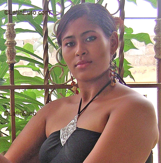 Date this exotic Any Country girl Leonora from  N511