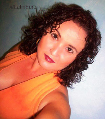 Date this pretty Mexico girl Goretty from Leon N569