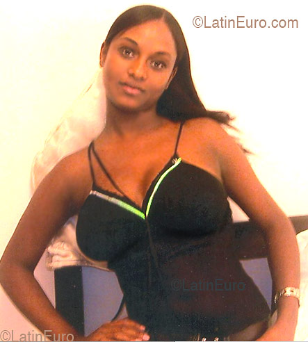 Date this lovely Any Country girl Wendy from  N571