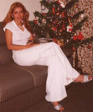 Date this delightful Brazil girl Alessandra from MANAUS B6805