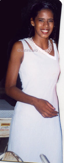 Date this happy Brazil girl Cindreia from PEDRA PRETA B8390