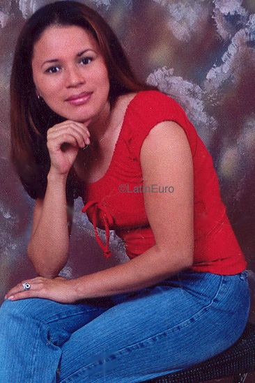 Date this hot Honduras girl Vilma from Choloma N3902
