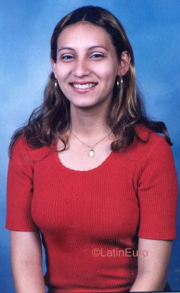 Date this sensual Honduras girl Indria from  N3860