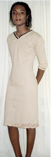 Date this voluptuous Brazil girl Danielle from RIO DE JANEIRO B9884