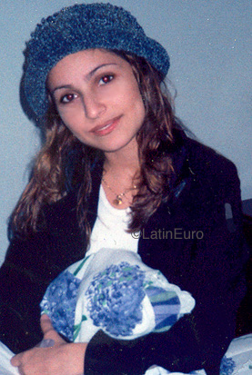 Date this nice looking Brazil girl Priscila from MACAE B9995