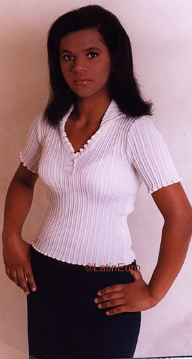 Date this tall Brazil girl Nivea from SAO PAULO B9632