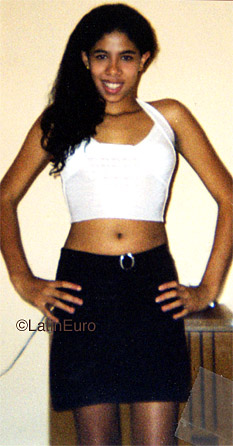 Date this voluptuous Brazil girl Solange from ITAPEVI B9695