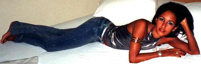 Date this delightful Brazil girl Simone from RECIFE B9578