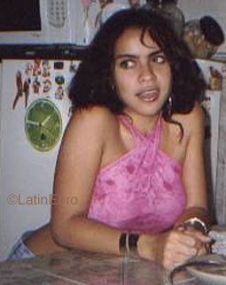 Date this pretty Brazil girl Betania from SAO PAULO B9524