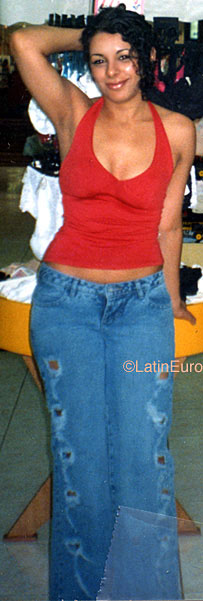 Date this happy Brazil girl Jononi from SANTO AMARO B9459