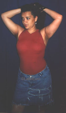 Date this athletic Brazil girl Tatiana from  B9475