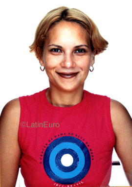 Date this gorgeous Brazil girl Tatiane from ADAMANTINA B9452