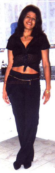 Date this sultry Brazil girl Delci from ARUJA B9419