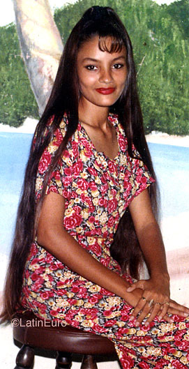Date this sultry Honduras girl Iris from Choloma N3713