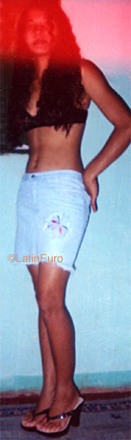 Date this funny Brazil girl Maria from BRASILIA B9434