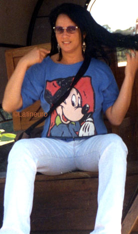 Date this foxy Brazil girl Ana from SANTANA B9001