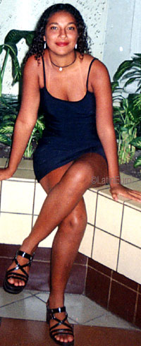 Date this delightful Brazil girl Thais from ARACAJU B8937