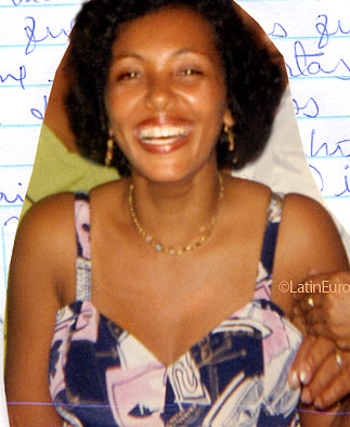 Date this hard body Brazil girl Miralva from SALVADOR B8800