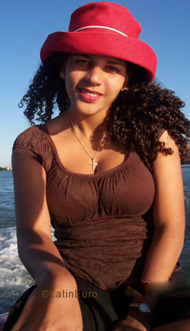 Date this beautiful Brazil girl Vanessa from  B5457