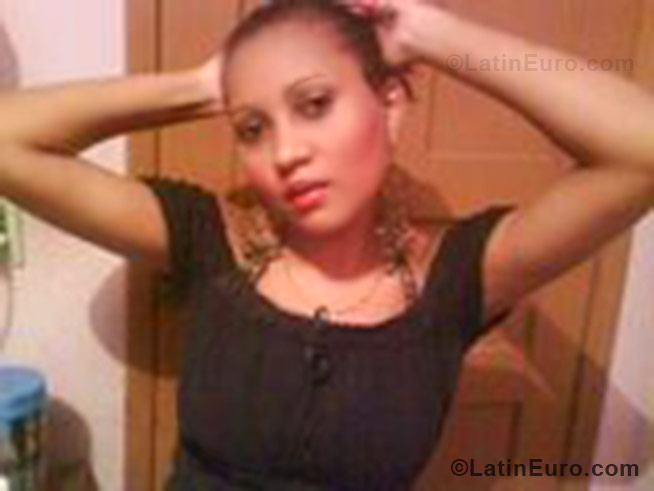 Date this cute Brazil girl Joseane from Ipanema BR173