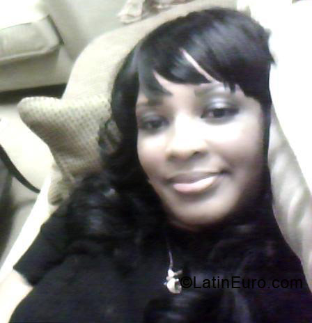 Date this voluptuous United States girl Coleendt from Newark US140