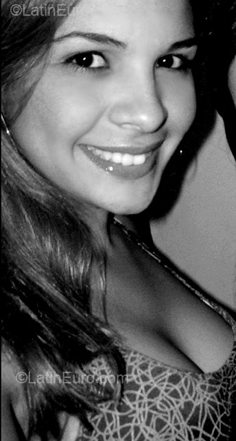 Date this passionate Brazil girl Ana Beatriz from Nazare Da Mata BR330