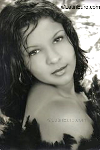 Date this fun Brazil girl Alicia from Itatiba BR349