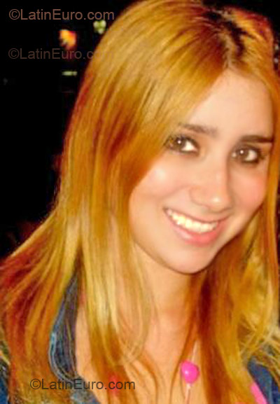 Date this pretty Brazil girl Ingrid from Brasilia BR379