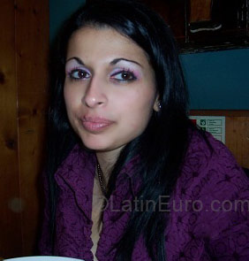 Date this good-looking United Kingdom girl UNIQUE from Manchester GB43