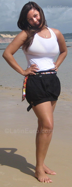 Date this funny Brazil girl Andrea from Mossoro BR441