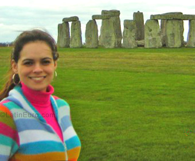 Date this beautiful Brazil girl Sheila Patricia from Brasilia BR472