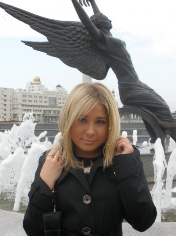 Date this stunning Russia girl Kis81 from Ruem RU4