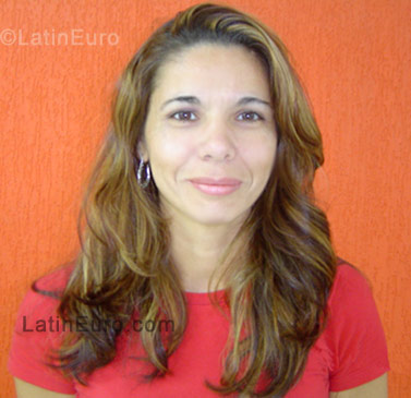 Date this foxy Brazil girl Kelly Cristina from Tubarao BR712