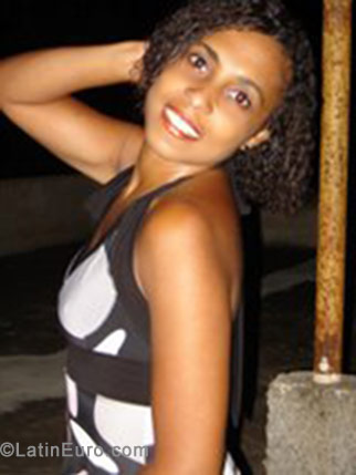 Date this tall Brazil girl Joana Aparecida from Vitoria BR763