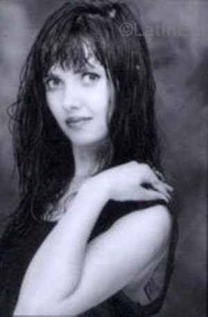 Date this voluptuous Brazil girl Ariadna from Ponta Grossa BR827