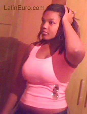 Date this delightful Brazil girl Natlia from Rio De Janeiro BR865