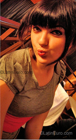 Date this beautiful Brazil girl Mel from Sao Borja BR908