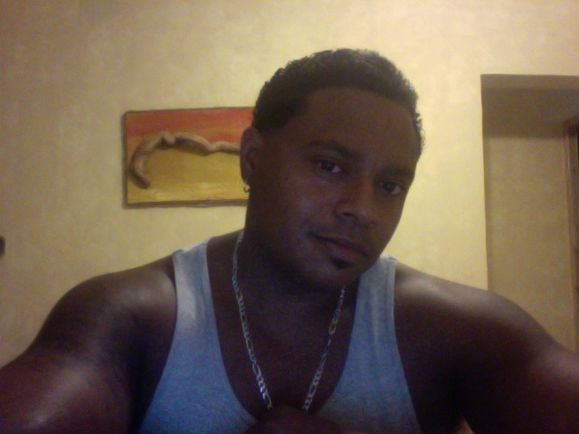 Date this tall Dominican Republic man Freeman from Puerto Plata DO679