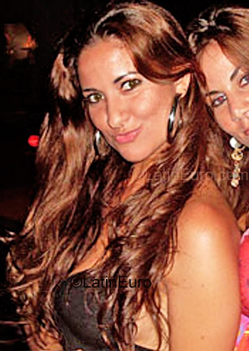 Date this sensual Brazil girl Rosana from Salvador BR939