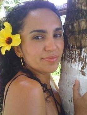 Date this fun Brazil girl Walkiria from Campina Grande BR1001