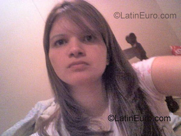 Date this fun Brazil girl Kati from Sao Paulo BR1017