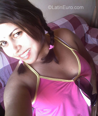 Date this good-looking Brazil girl Jessica Pamela from Petropolis BR1075