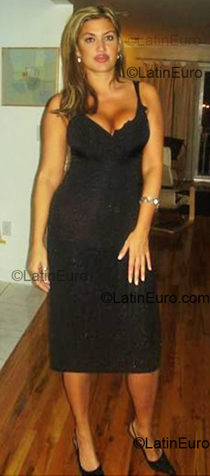 Date this delightful Brazil girl Patricia from Novo Hamburgo BR1181