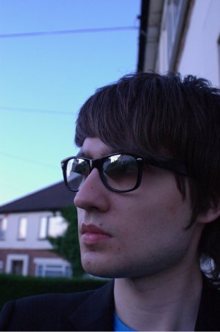 Date this passionate United Kingdom man Britdrums from London GB158