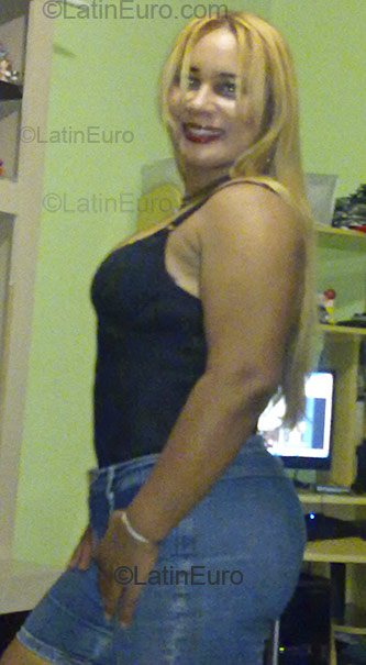 Date this stunning Brazil girl Dorisma Miranda from Goiania BR1280