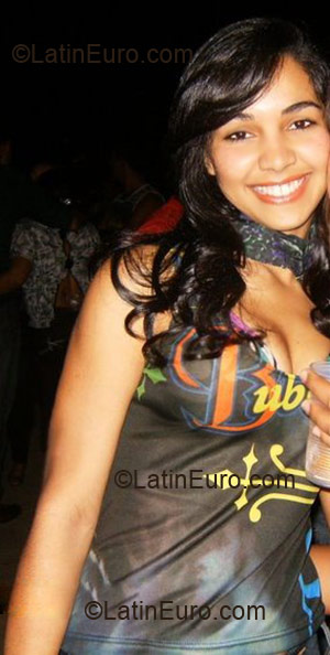 Date this fun Brazil girl Monica from Montes Claros BR1360