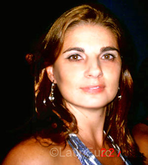 Date this fun Brazil girl Ana Paula from Recife BR1437